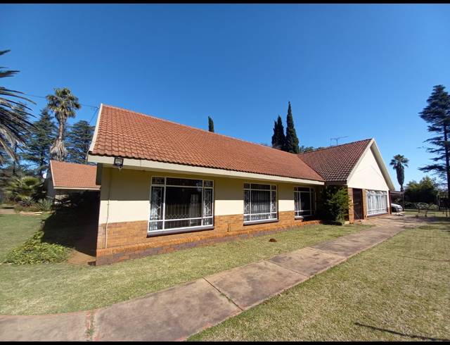 4 BEDROOM HOUSE FOR SALE IN UNITAS PARK